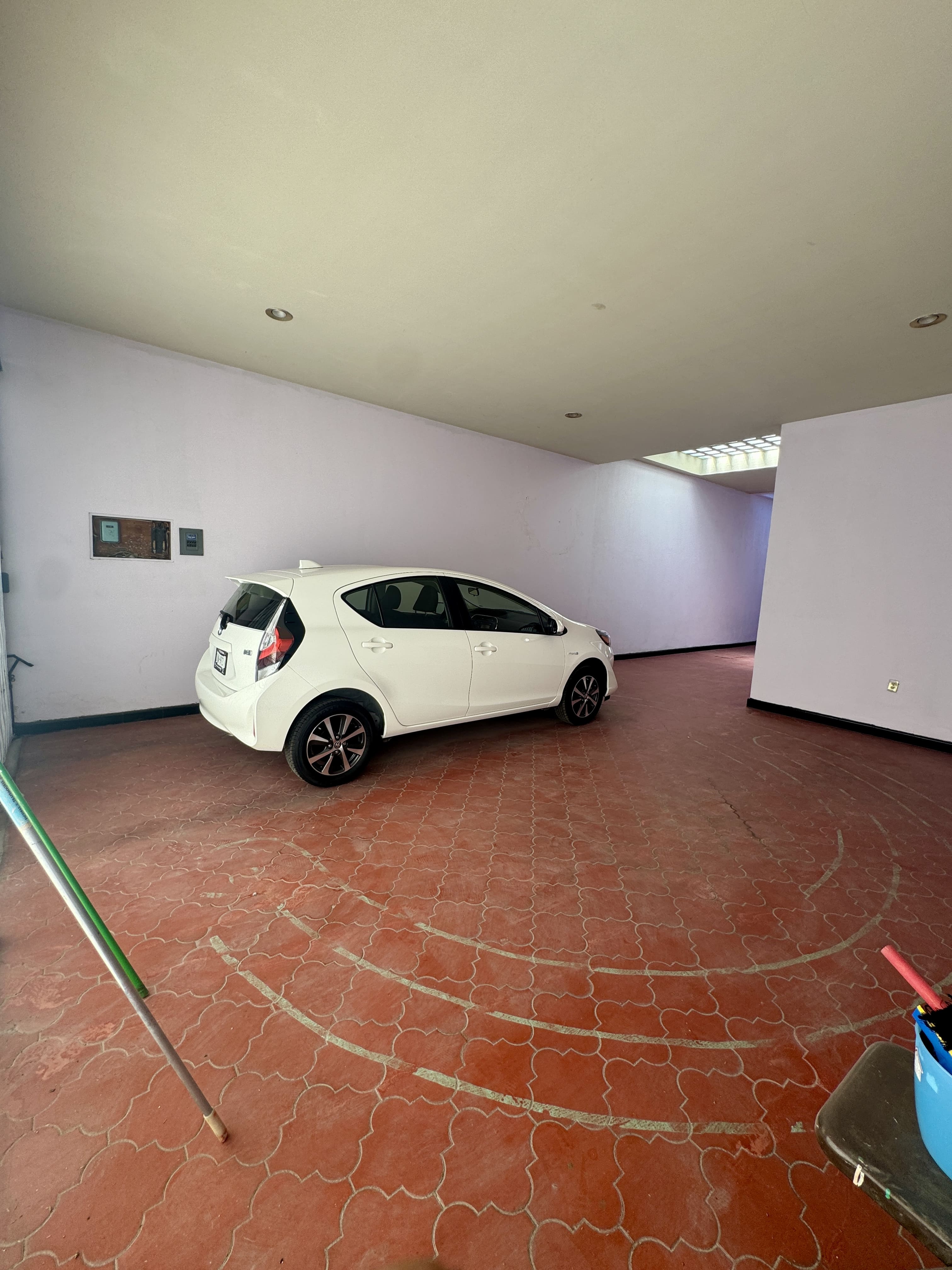 Casa en Venta al Sur de la Ciudad en Jardines de la Asuncion
