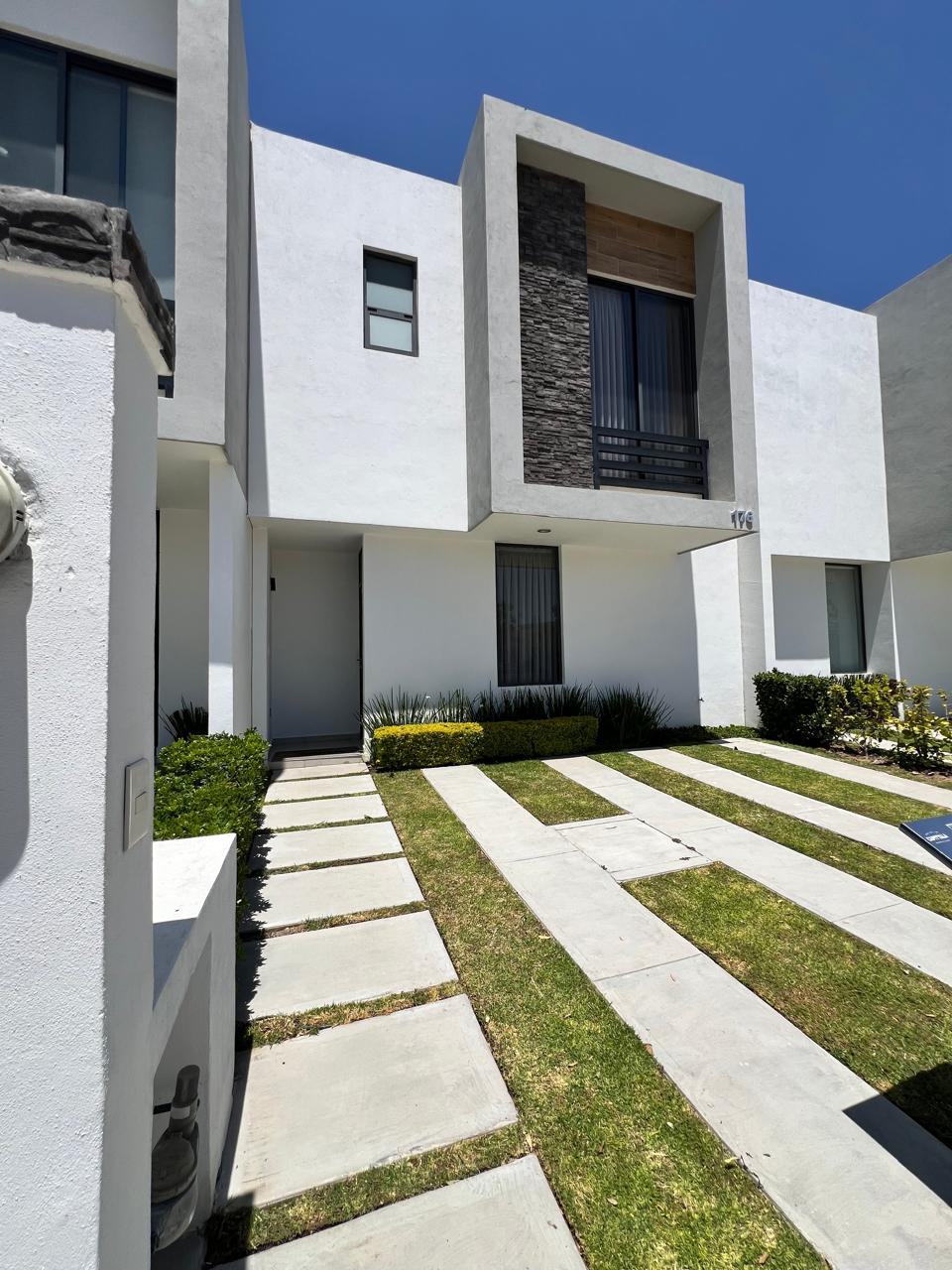 Casa en Venta en Tercer Anillo Norte Modelo Sol