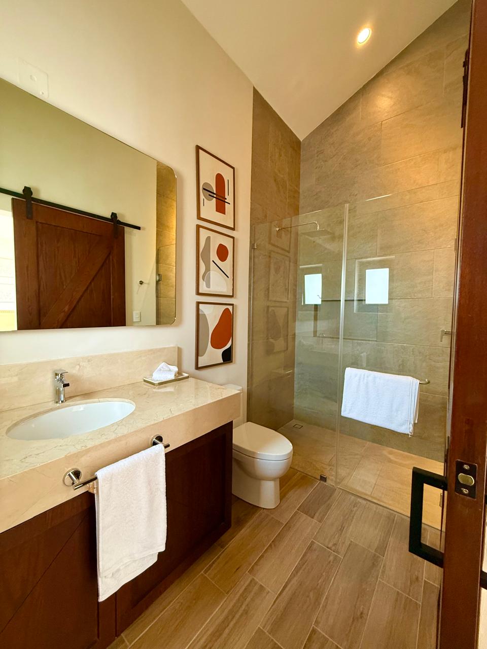 Casa en Venta en zona Norte de la Ciudad, Modelo Marfil